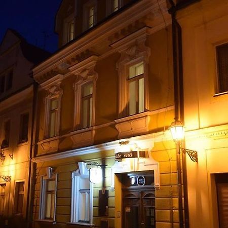 Hnizdo Snu Ξενοδοχείο Χράντεκ Κράλοβε Εξωτερικό φωτογραφία